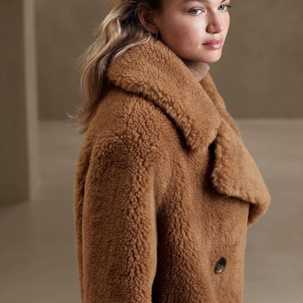 BANANA REPUBLIC SHEARLING TEDDY COAT